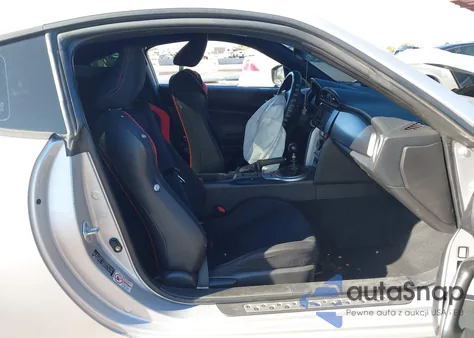 2013 Scion Fr-S из США, поврежденный, VIN JF1ZNAA1XD1722006